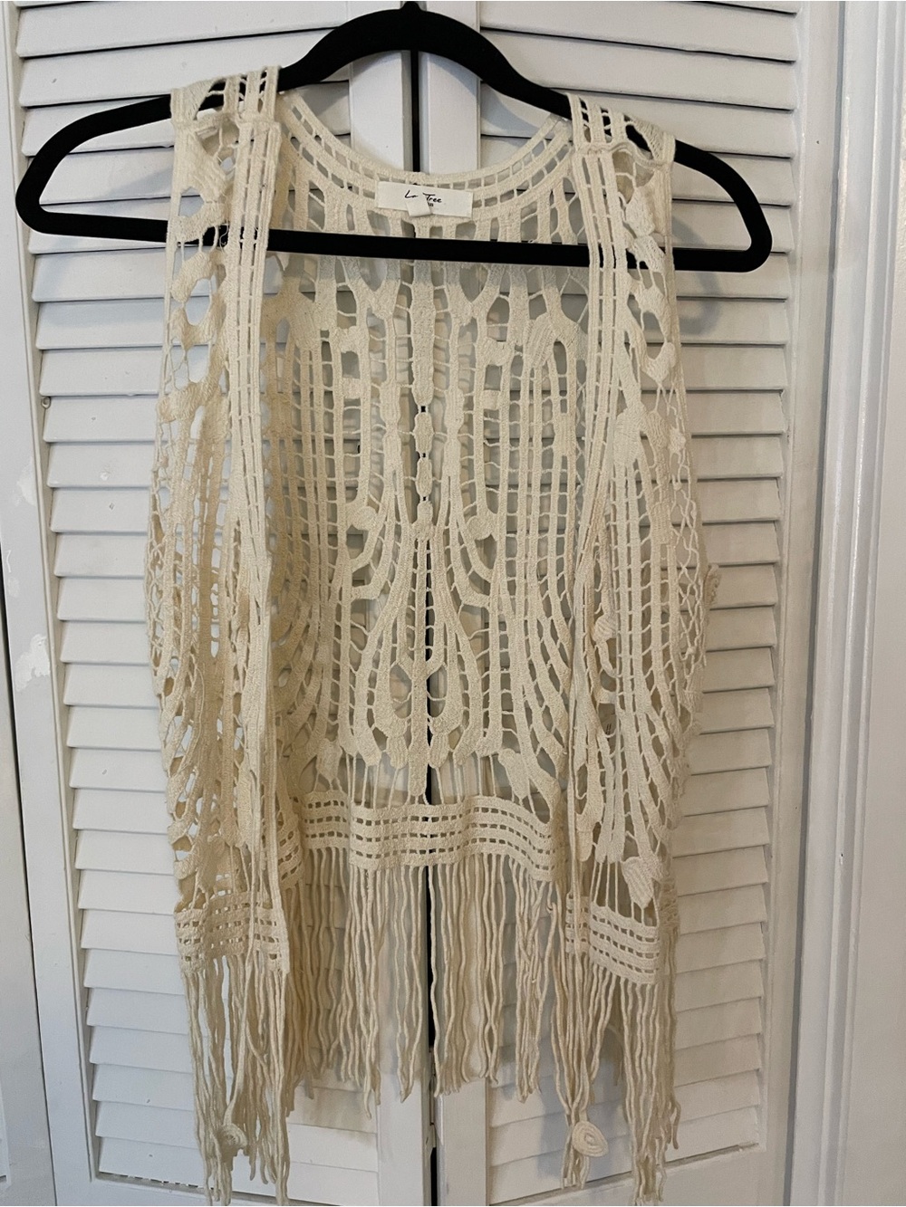 Love Tree Cream Crochet Fringe Vest